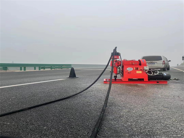 永靖马路路基路面开裂下沉注浆加固灌浆